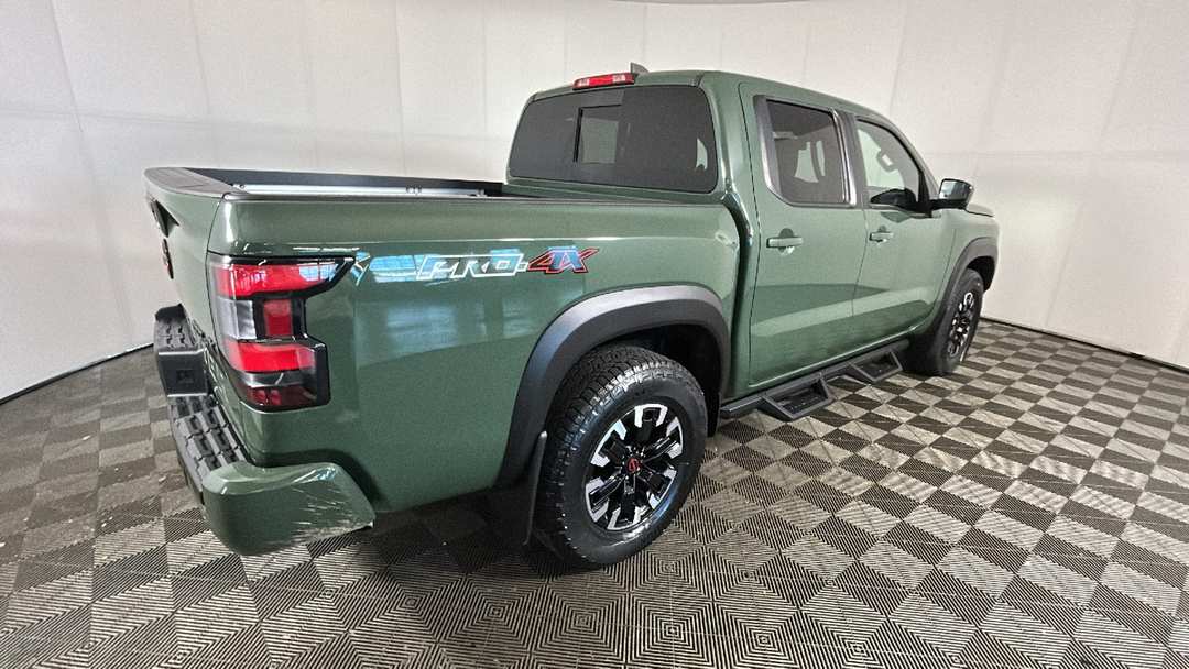 2023 Nissan Frontier PRO4X - Image 3