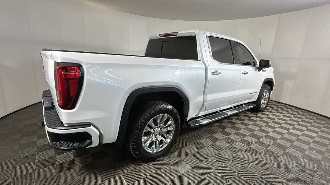 2021 GMC Sierra 1500 Denali - Image 3