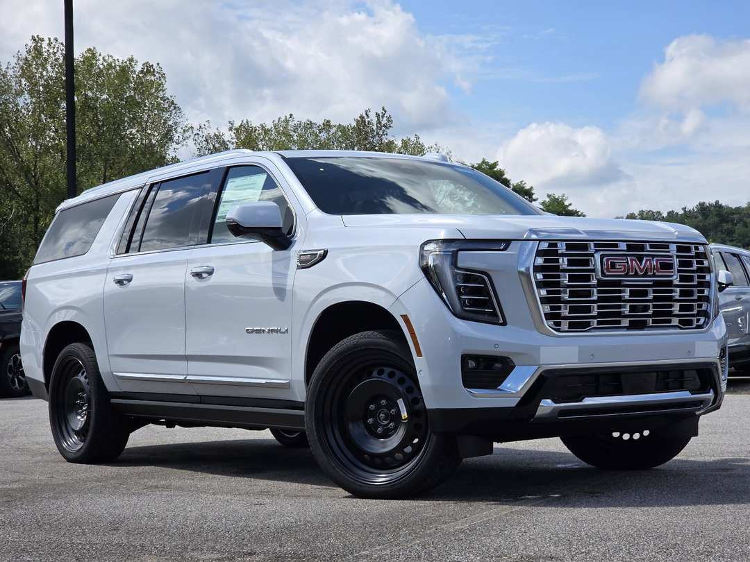 2026 GMC Yukon Xl Denali - Image 3