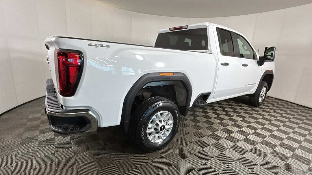 2024 GMC Sierra 2500Hd Pro - Image 3