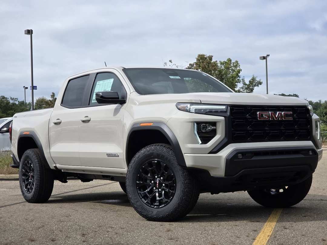 2026 GMC Canyon Elevation - Image 2