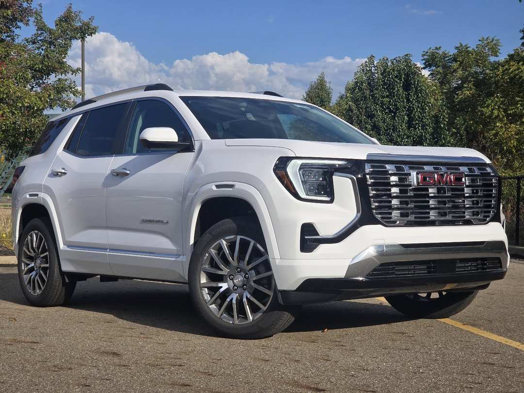 2027 GMC Terrain Denali - Image 2
