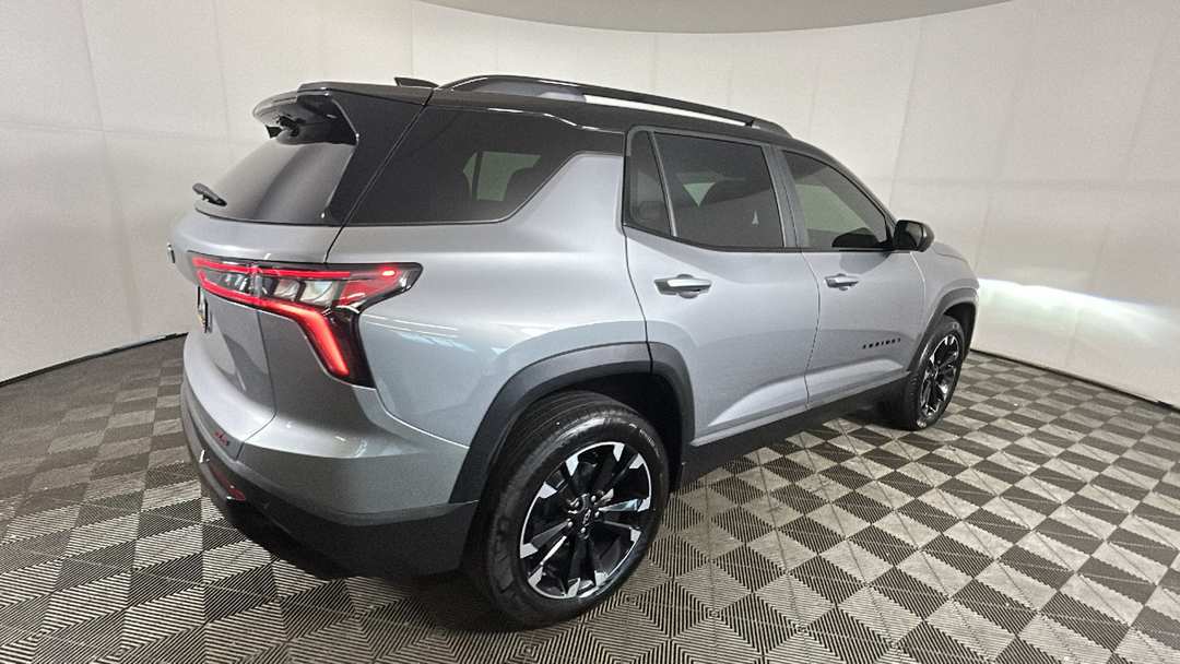 2025 Chevrolet Equinox RS - Image 3