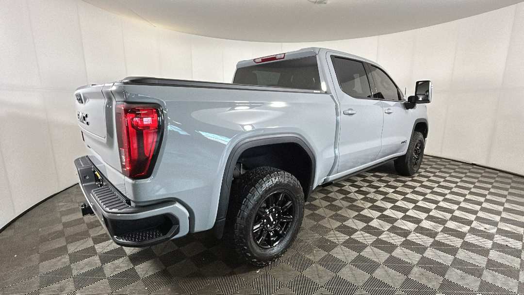 2025 GMC Sierra 1500 AT4 - Image 3