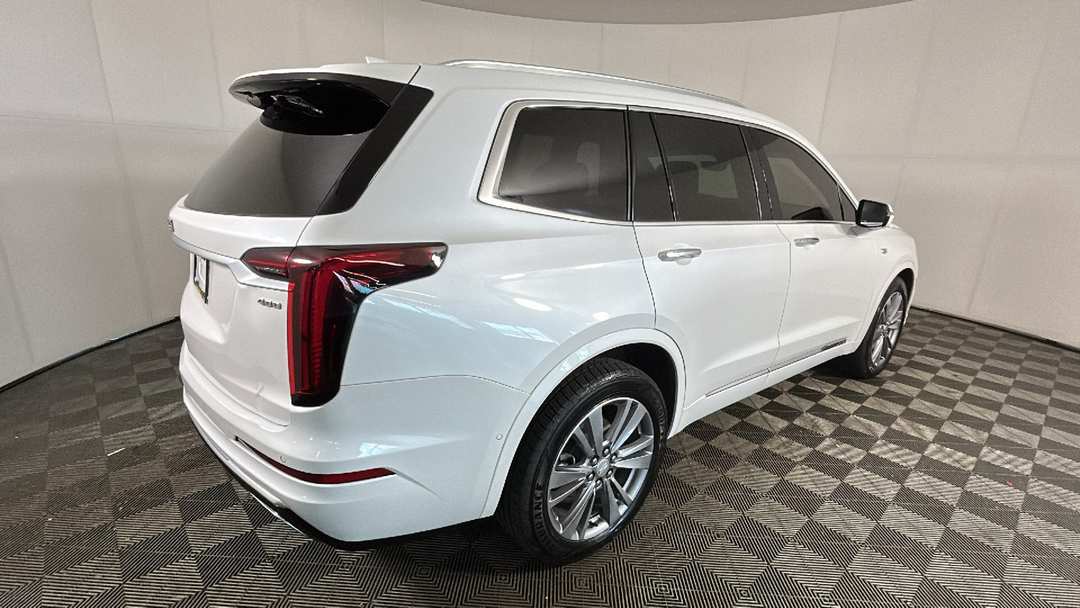 2024 Cadillac Xt6 Premium Luxury - Image 3