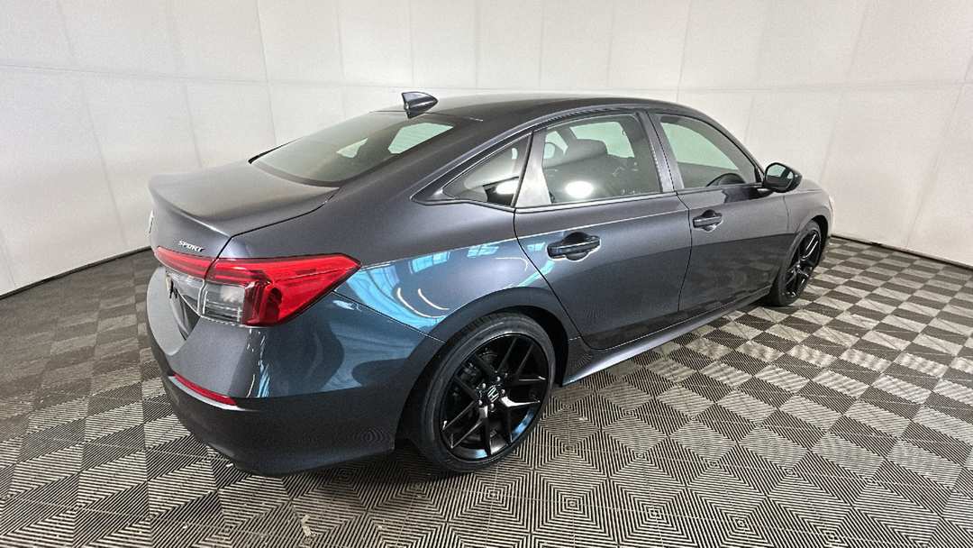 2022 Honda Civic Sport - Image 2