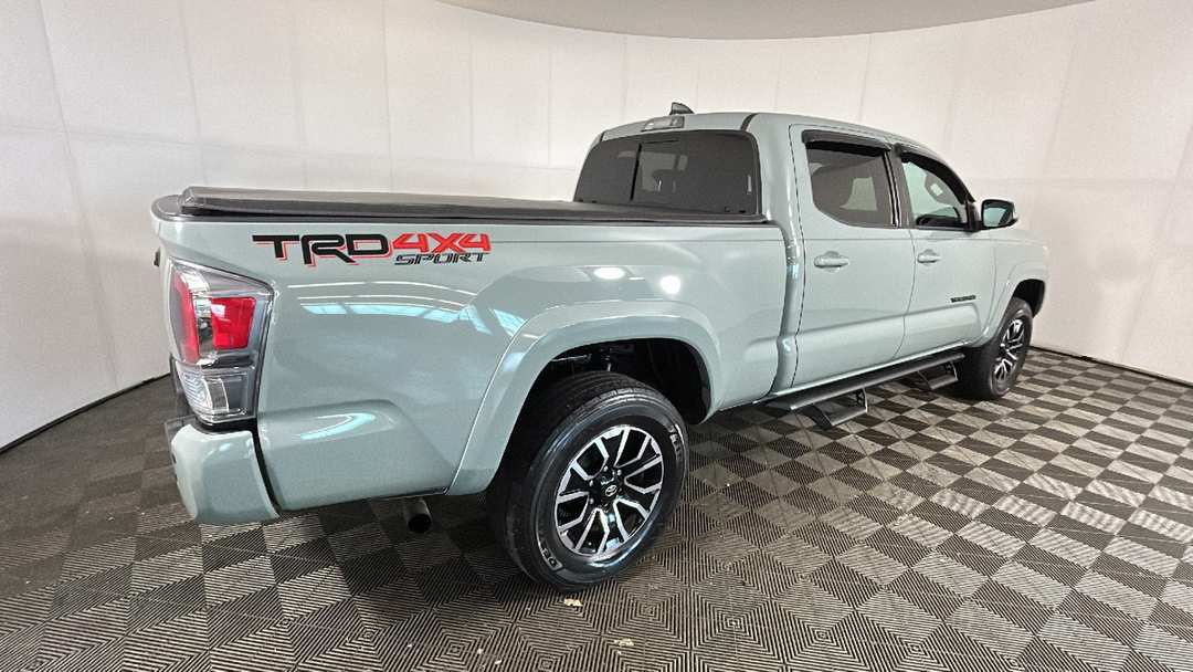 2022 Toyota Tacoma TRD Sport - Image 3