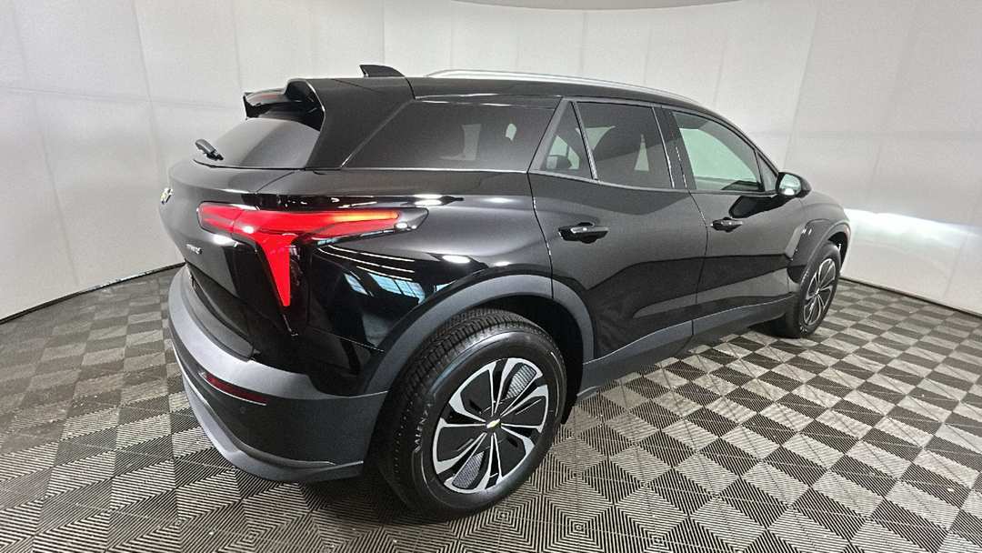 2024 Chevrolet Blazer Ev LT - Image 3