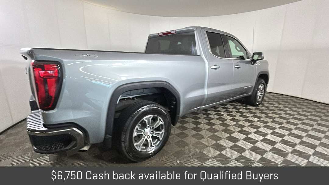 2026 GMC Sierra 1500 SLE - Image 2