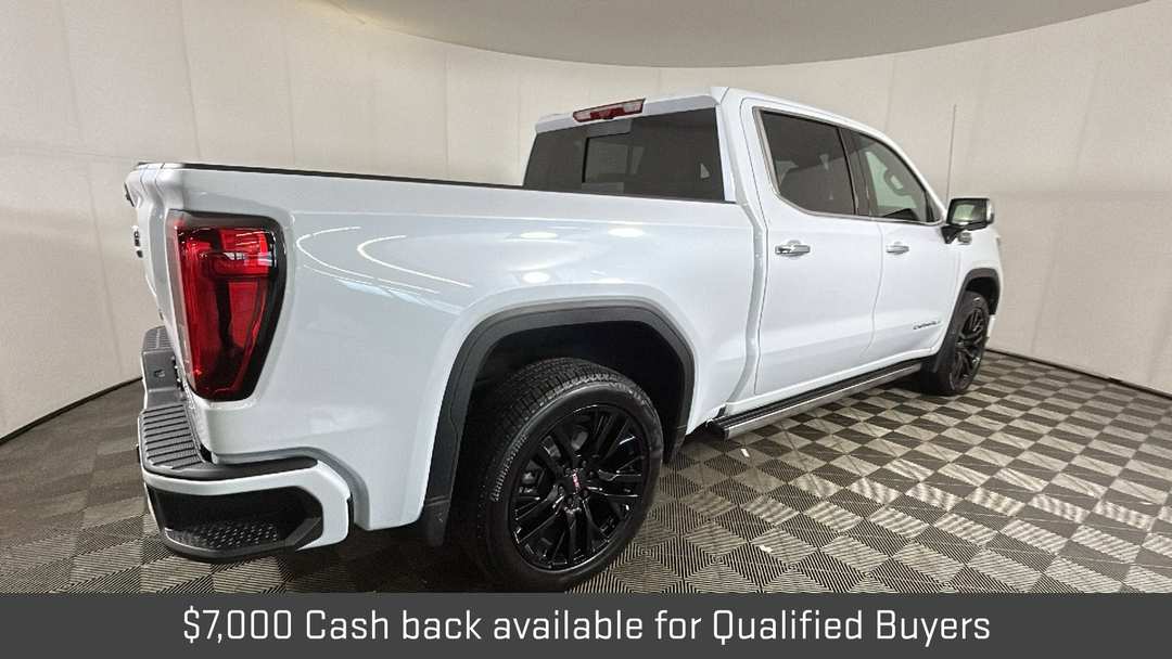 2026 GMC Sierra 1500 Denali - Image 2