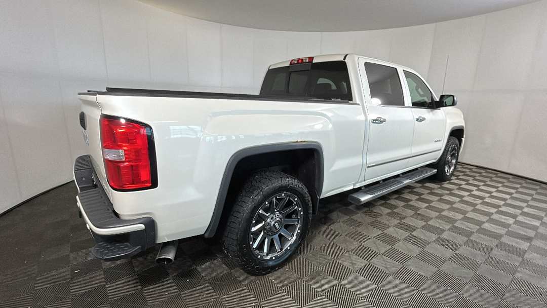 2014 GMC Sierra 1500 Denali - Image 2