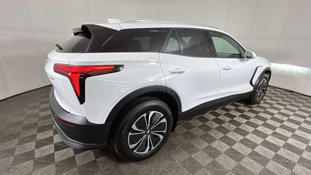 2024 Chevrolet Blazer Ev LT - Image 3
